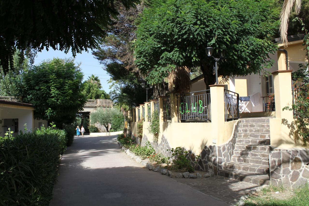 Green Garden Club Briatico Exterior photo